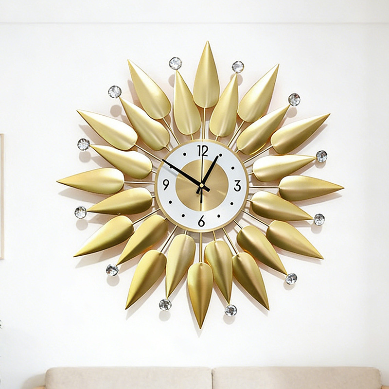 Luxury Wall Clock Metal Wall C - Luxury Lifestyle Homes 评论和价格