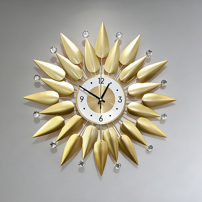 Luxury Wall Clock Metal Wall C - Luxury Lifestyle Homes 评论和价格